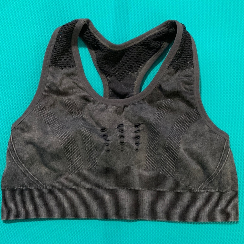 2/$10 Like new stoic sports bra size large